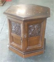 Accent table with storage
