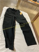 Universal Threads, size 6 black pants