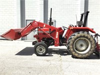 Massey - Ferguson 231 Tractor w Front Loader