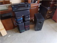 Onko stereo and speakers