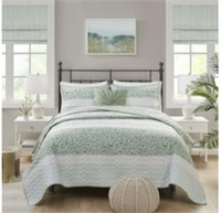 Madison Park Evian Seersucker Quilt Set Full Queen