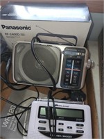 3 Radios Panasonic,  & Midland