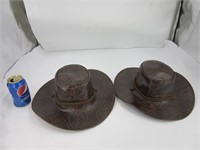 2 chapeaux de cowboy neuf