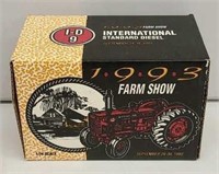 International I-D 9 Farm Show 1993 1/16