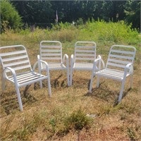 4 Patio Chairs 23"Wx33"Tx26"D