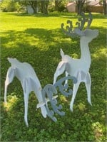 Reindeer Yard Art