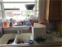 Kitchen cleanup lot