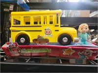 Cocomelon musical yellow School bus