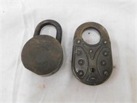 2 Brass padlocks: Hurd lock model 230, Detroit