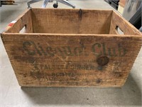 Vtg Clicquot Club Crate