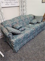 Nice 3 seat print green couch