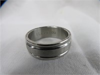 MAN'S STAINLESS STEEL BAND ENGRAVED RING