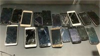 Large cell phone lot broken screens