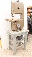 CRAFTSMAN Bench Top Band Saw on Wood Stand