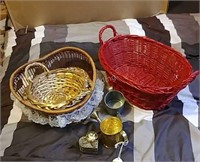 B1- Baskets & Unique Style Tin Gift Baskets