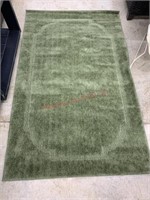 Avacado green rug 40”x64”