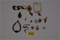 44K: (14) Pcs vintage costume jewelry