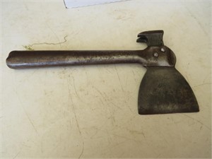 Vintage USA Hatchet with Nail Puller