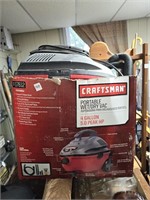 Portable Wet /Dry Craftsman 4 Gallon Vacuum