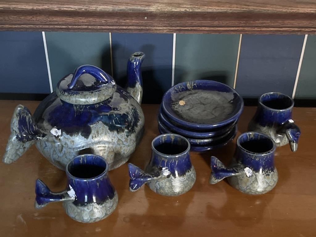 Doug Wylie Tea Pot Set