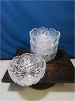 Set of 4 fancy press glass Berry bowls