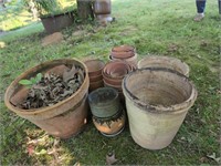 Clay pots w 2 ceramic lot