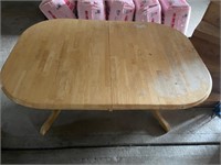 APPROX 4X6 WOOD KITCHEN TABLE