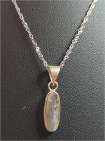 Stainless steel 16-in chain with mother of pearl