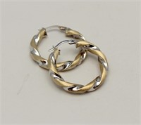 14kt gold hoop earrings 3.2g