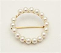 14kt gold cultured pearl brooch (1 pearl missing)