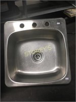 S/S Well Sink - 20 x 20