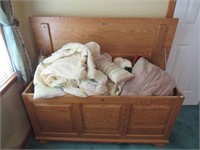 Wooden Storage Chest w/bedding/linens
