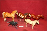 5 VINTAGE TOY HORSES