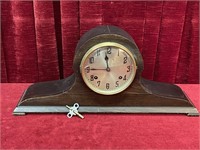 New Haven 8-Day Mantle Clock - Note