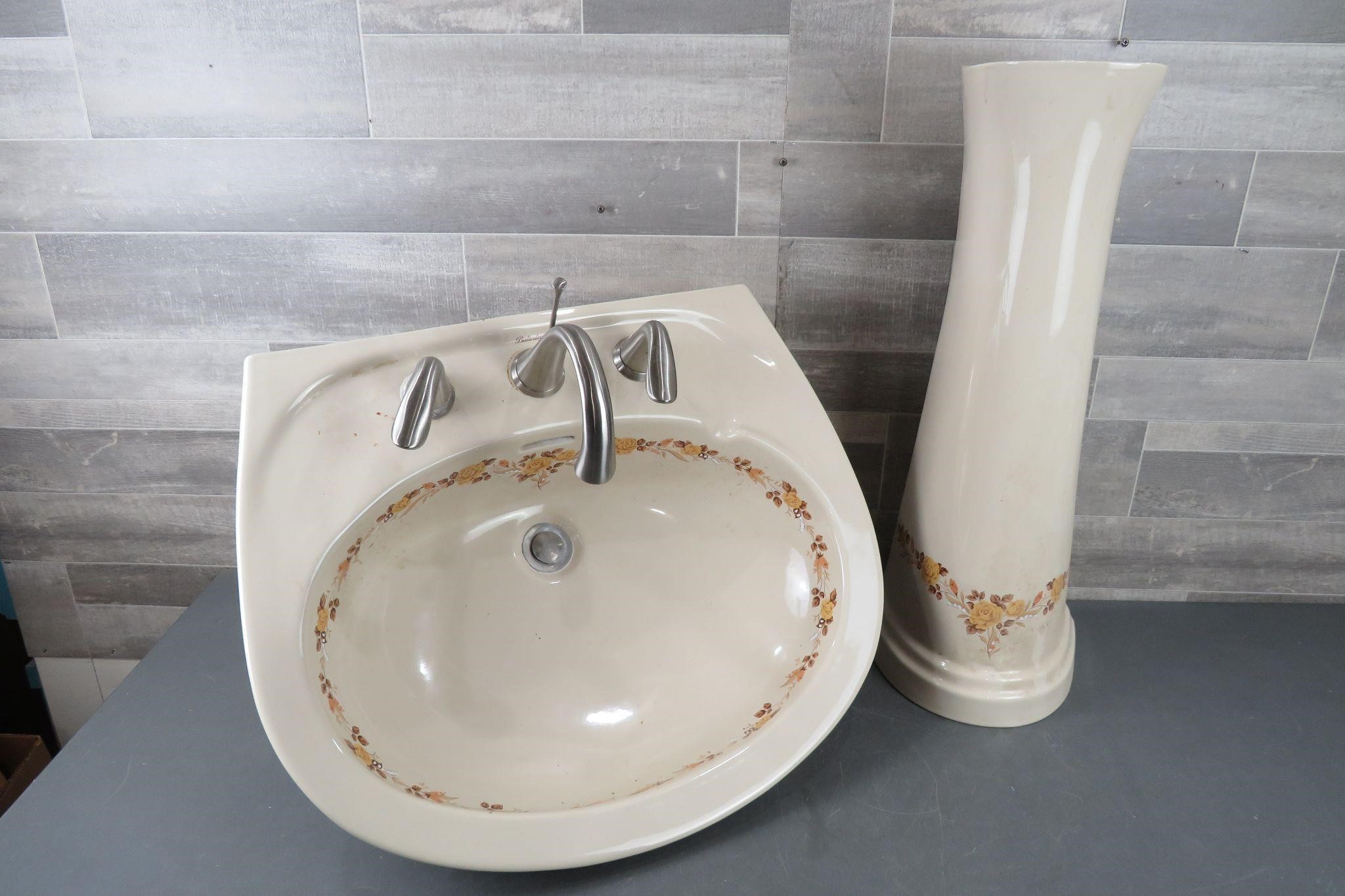 PEDESTAL SINK AND LEG / TAPS