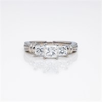 Women's Platinum 3 Diamond 1.60 ctw Diamond Ring