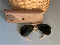 Rayban Mens Aviator Sunglasses with Leather Case