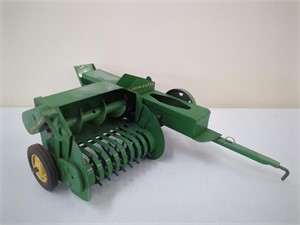 Original JD Square Baler 1/16