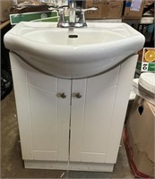 VANITY SINK W/BASE