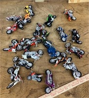 Large lot of toy motorcycles 20+