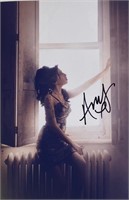 Autograph Amy Winehouse Photo