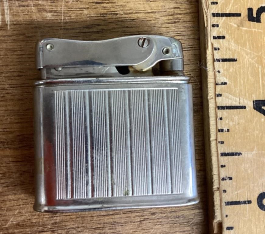 Vintage Lunder 1000 lighter