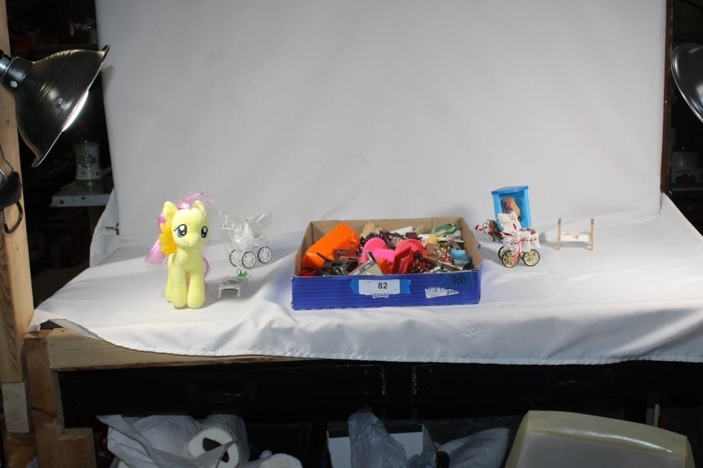Assorted plastic toy animals