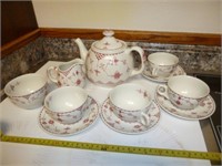 Furnivals Limited England Earthen Ware Tea Set