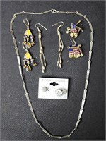 Vintage Costume Jewelry (Necklaces Watches & More)