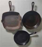 Cast Iron Pans (15" × 11" - 17" × 12")
