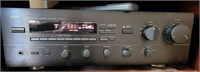 Q - YAMAHA STEREO RECEIVER (D10)