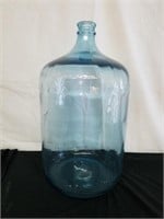 19.5 inch tall glass vintage jar 5 gallons