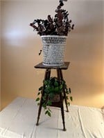 Plant Stand With 2 Plant Baskets.