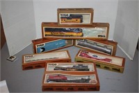 SELECTION OF TYCO HO SCALE TRAIN CARS
